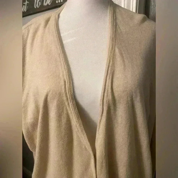Lane Bryant V neck button up sweater cardigan in beige Women’s size 22/24w - Picture 2 of 7